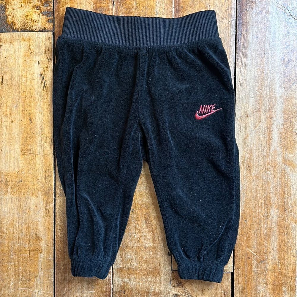 Nike joggers sweatpants size 12 months black velour spring neutral